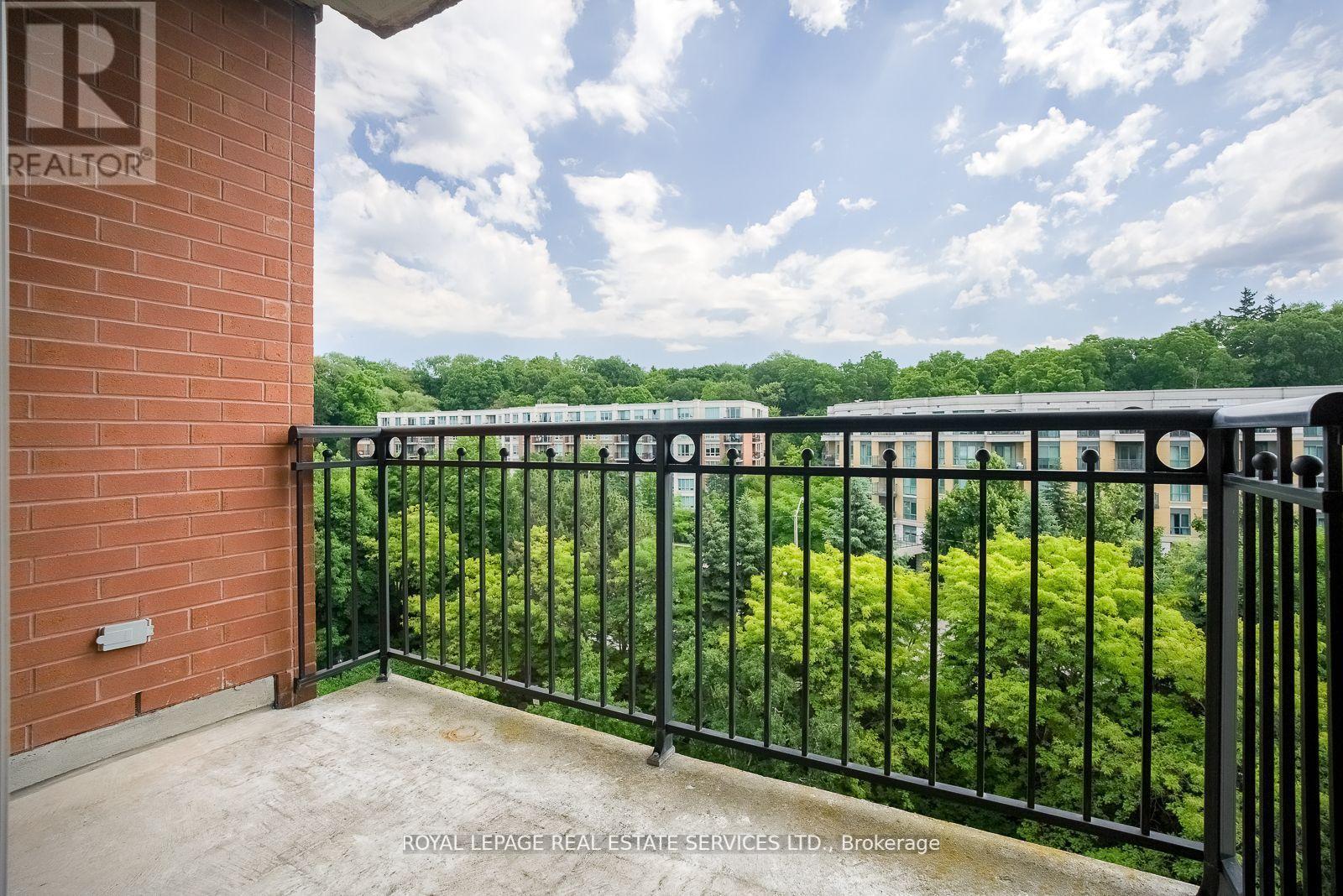 












811 - 18 WILLIAM CARSON CRESCENT E

,
Toronto,




Ontario
M2P2G6

