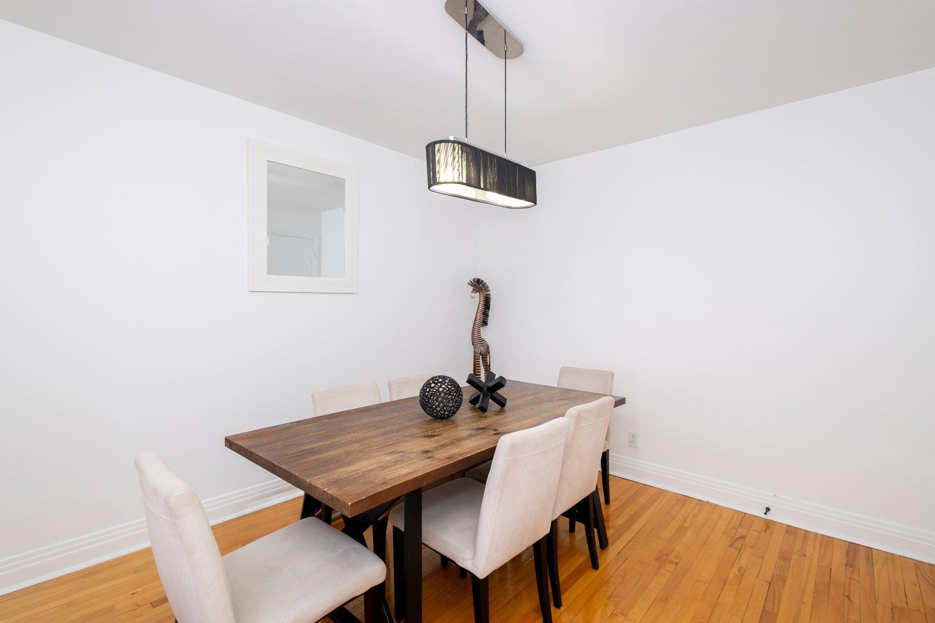 









11285


Av. Garon

,
Montréal (Montréal-Nord),




QC
H1H3T5

