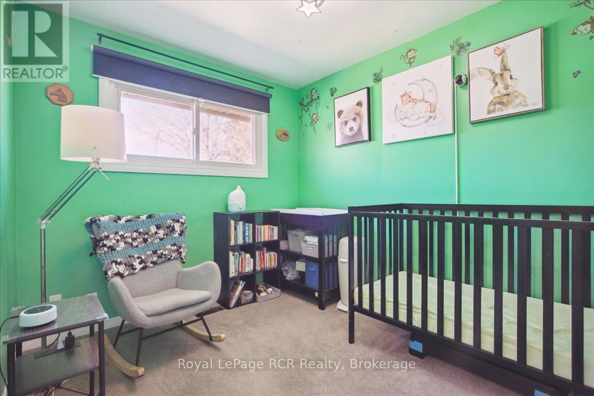 












685 5TH AVENUE W

,
Owen Sound,




Ontario
N4K5A2

