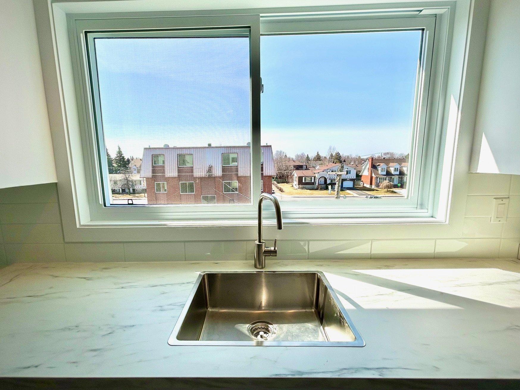 









2545


Rue Nantel

, 7,
Brossard,




QC
J4Y1R8

