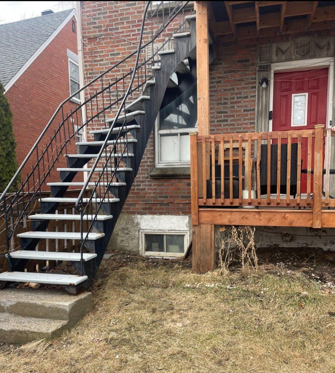 









830

 - 832


25e Avenue

,
Montréal (Lachine),




QC
H8S3Y1

