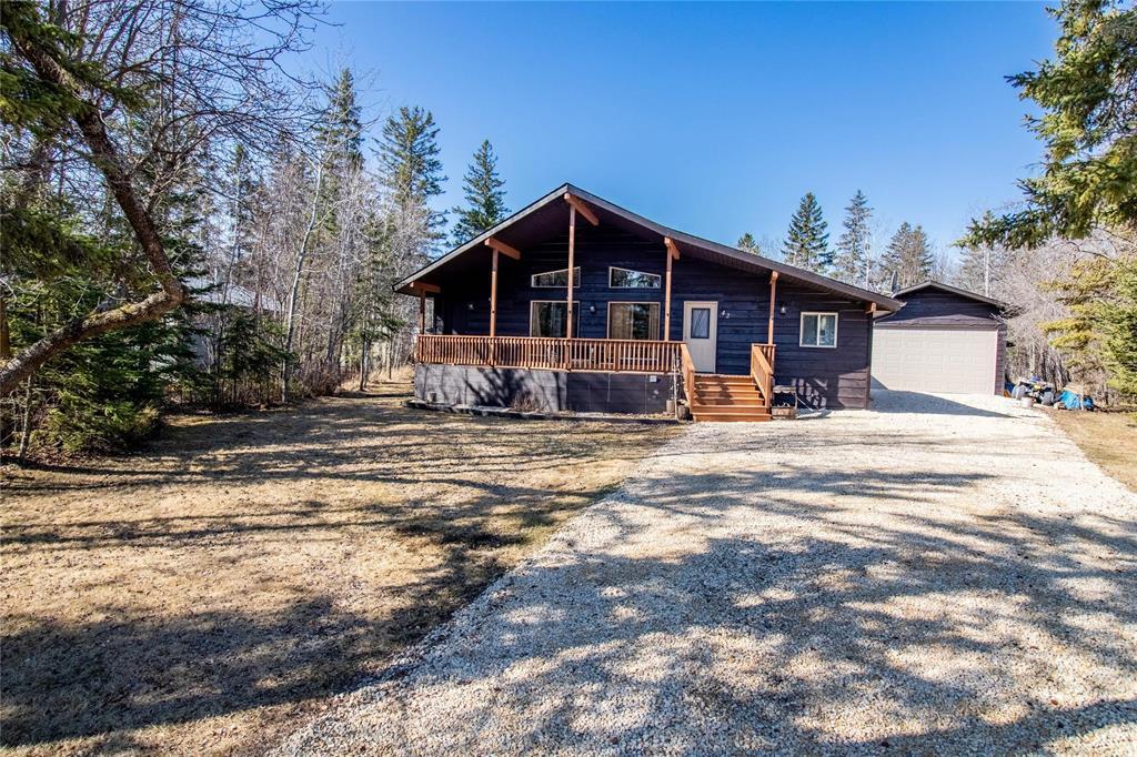 












42 COLLEEN Avenue

,
Gimli Rm,




Manitoba
R0C0C0

