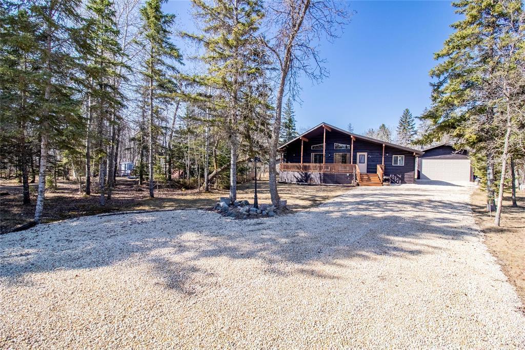 












42 COLLEEN Avenue

,
Gimli Rm,




Manitoba
R0C0C0

