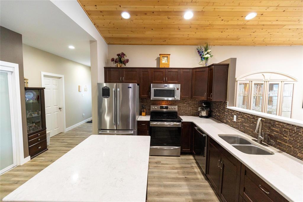 












42 COLLEEN Avenue

,
Gimli Rm,




Manitoba
R0C0C0

