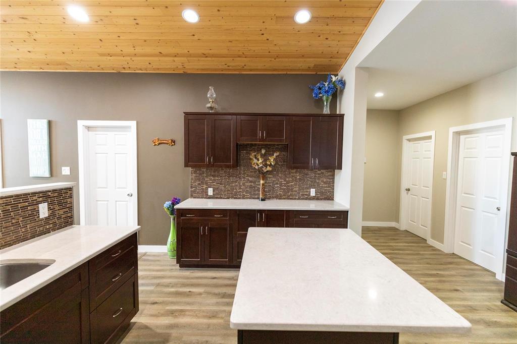 












42 COLLEEN Avenue

,
Gimli Rm,




Manitoba
R0C0C0

