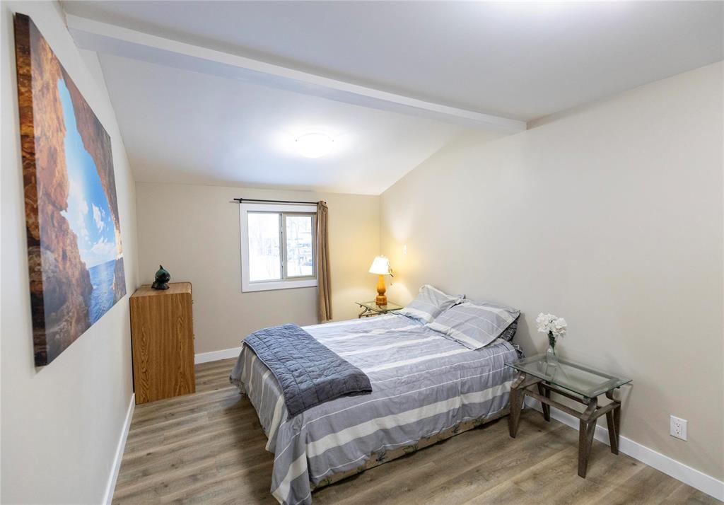 












42 COLLEEN Avenue

,
Gimli Rm,




Manitoba
R0C0C0

