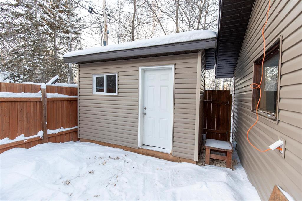 












42 COLLEEN Avenue

,
Gimli Rm,




Manitoba
R0C0C0

