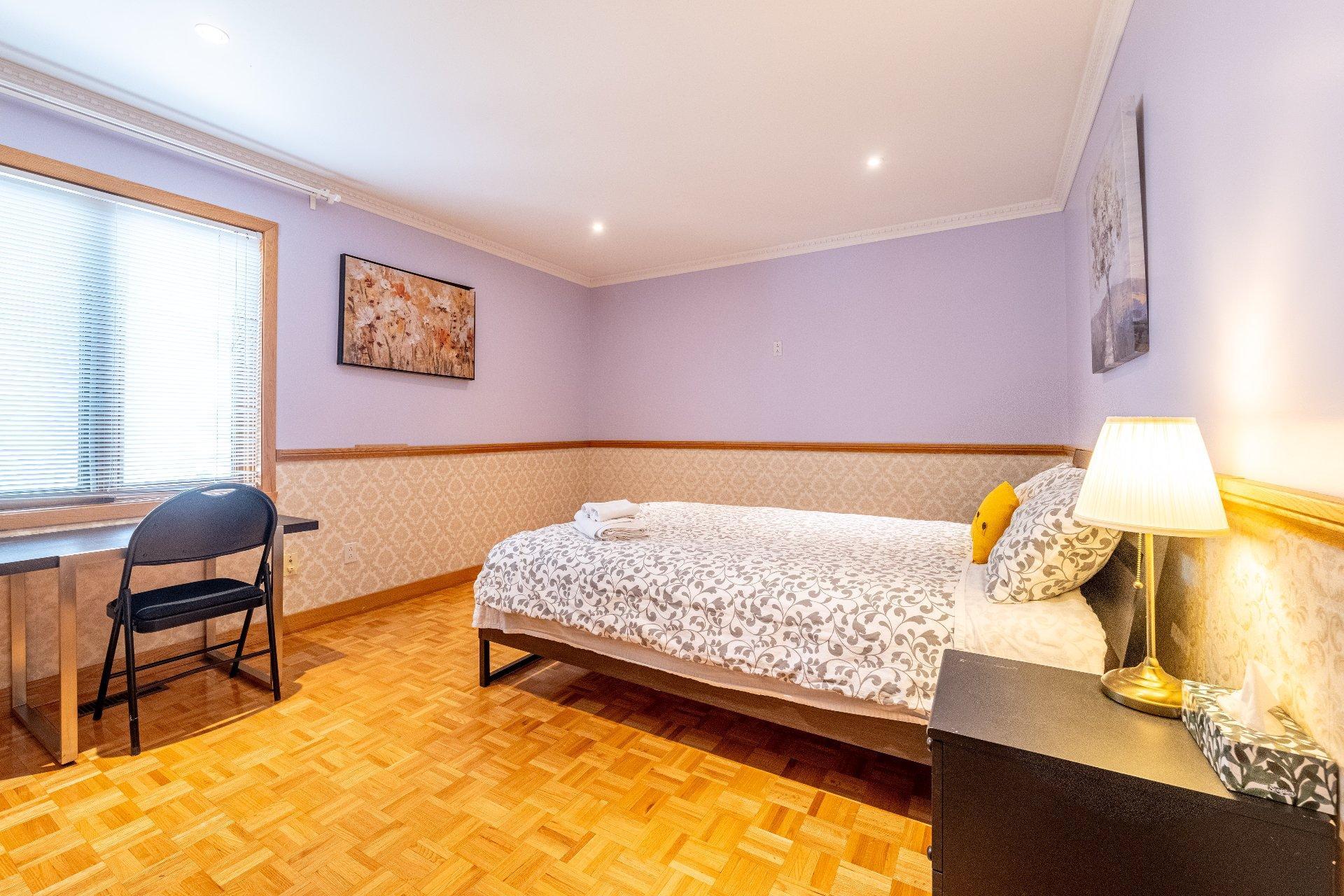 









8980


Crois. Roussin

,
Brossard,




QC
J4X2K3


