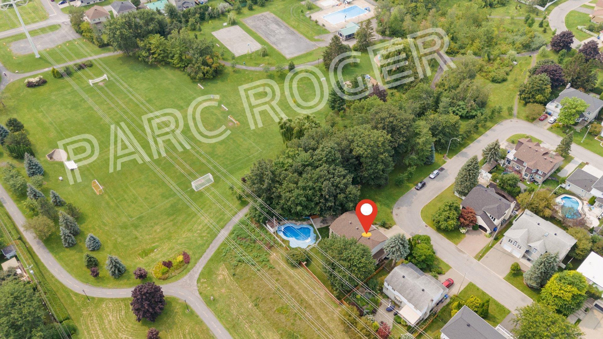 









8980


Crois. Roussin

,
Brossard,




QC
J4X2K3

