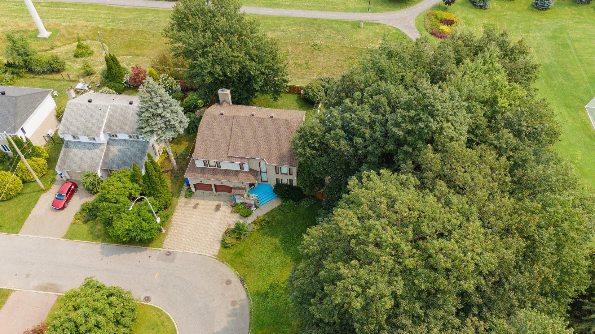 









8980


Crois. Roussin

,
Brossard,




QC
J4X2K3


