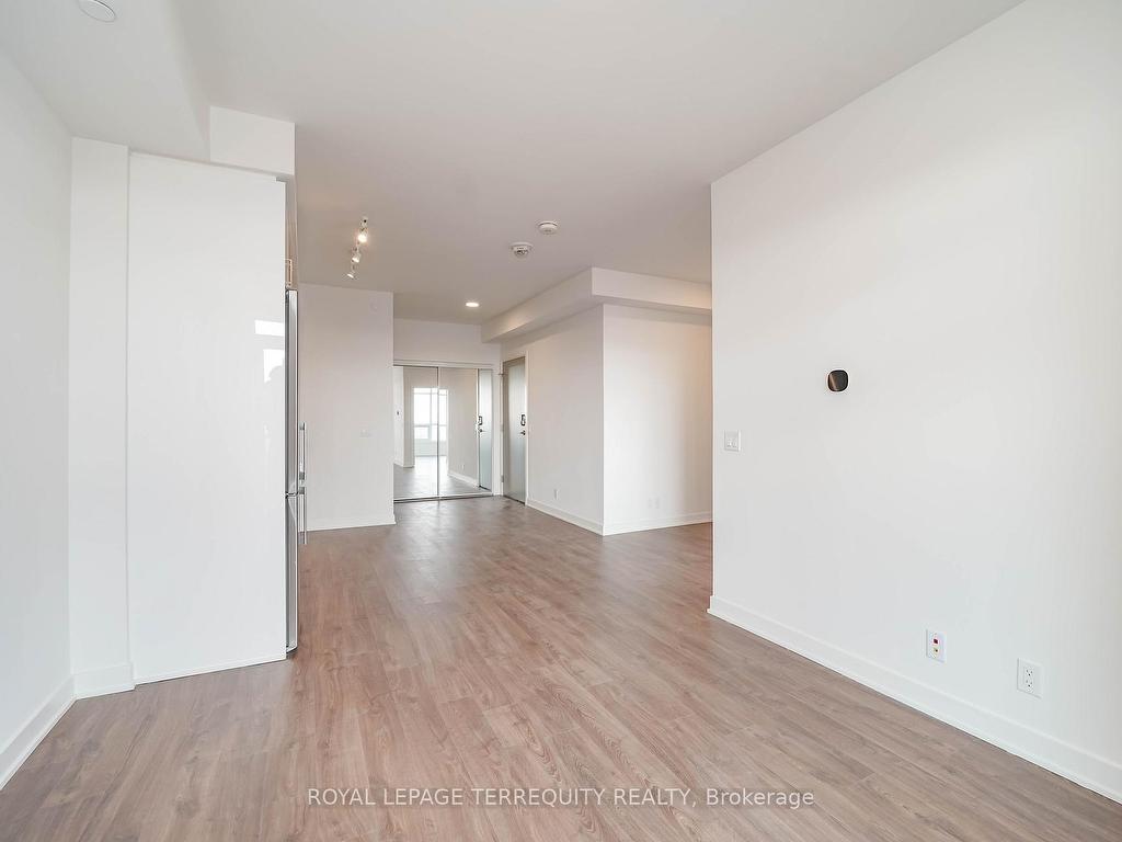 









50


Upper Mall

Way, 2712,
Vaughan,




ON
L4J 0L8

