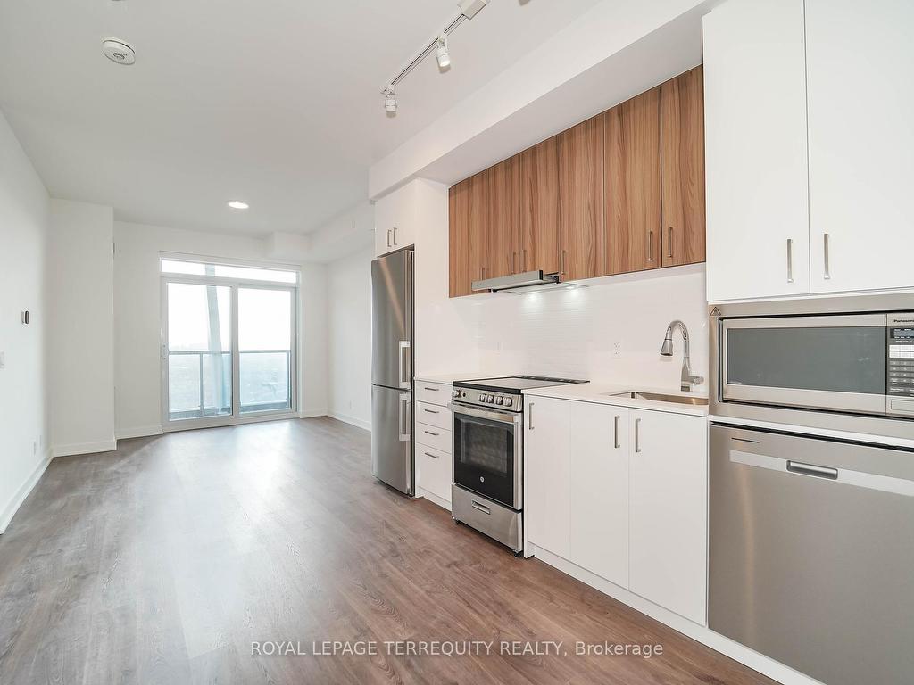 









50


Upper Mall

Way, 2712,
Vaughan,




ON
L4J 0L8

