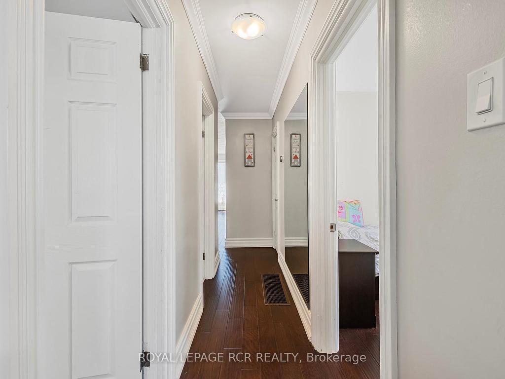 









187


Septonne

Avenue,
Newmarket,




ON
L3Y 2W5

