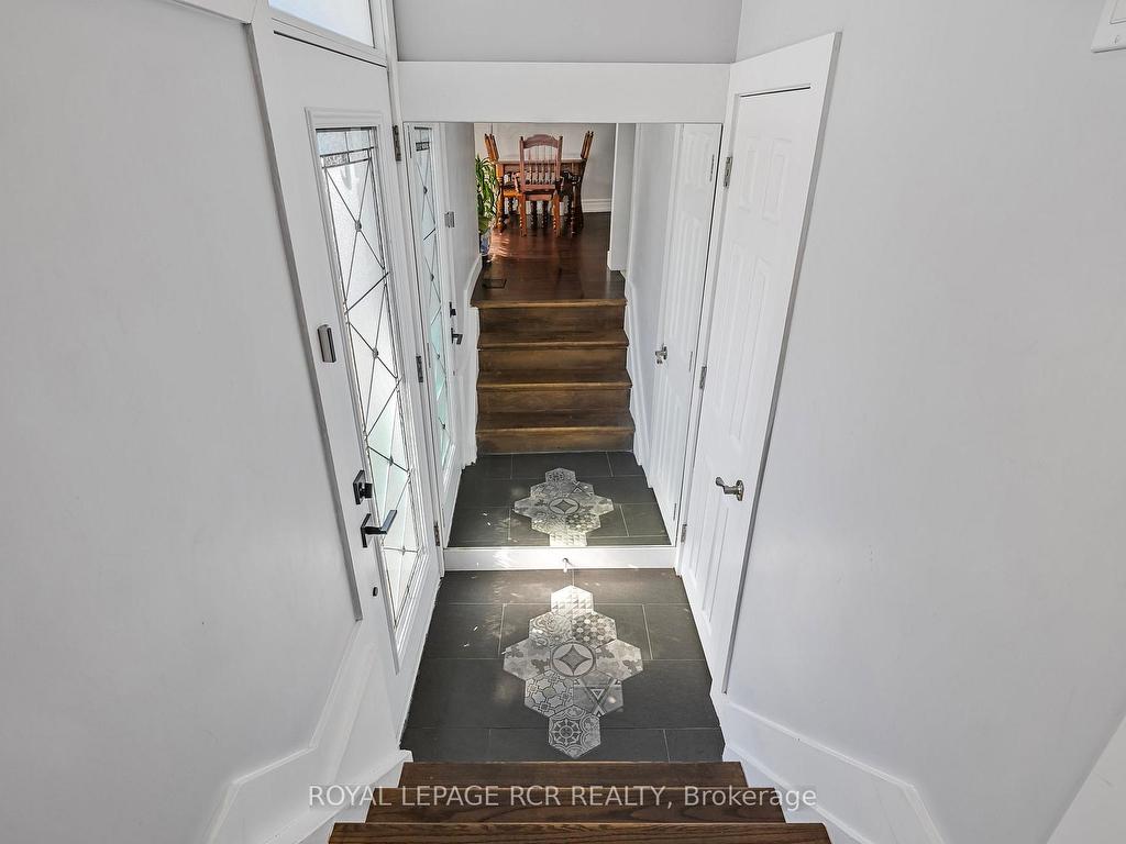 









187


Septonne

Avenue,
Newmarket,




ON
L3Y 2W5

