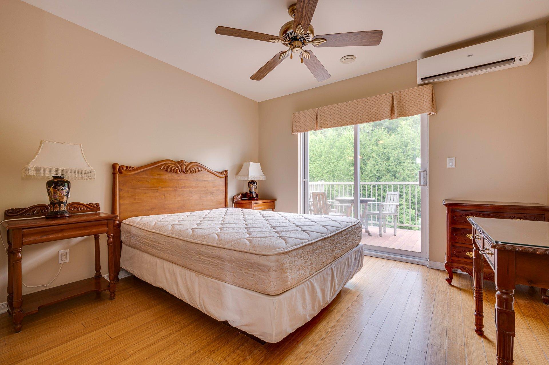 









570


Ch. des Frênes

, 3305,
Piedmont,




QC
J0R1K0

