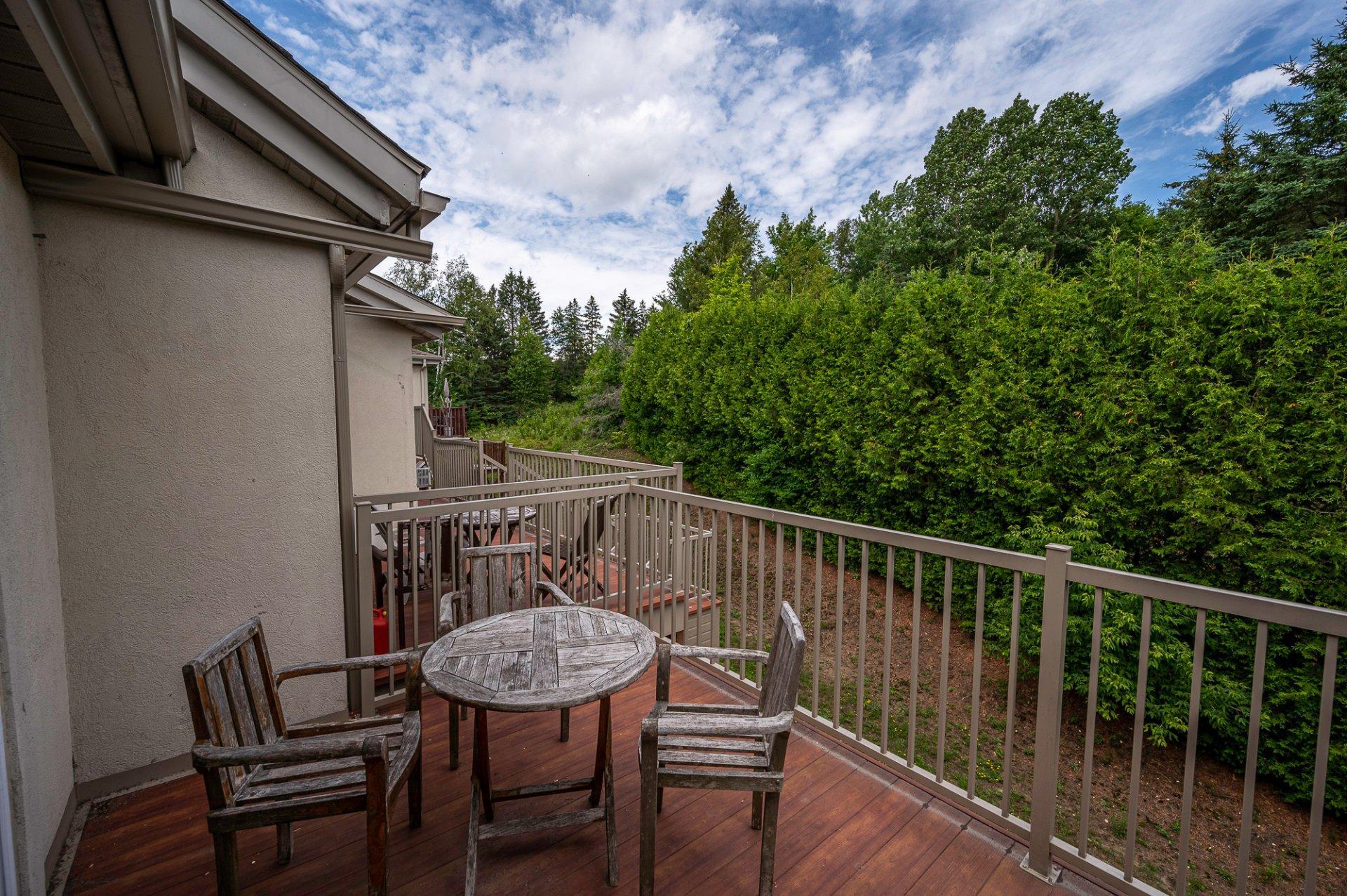 









570


Ch. des Frênes

, 3305,
Piedmont,




QC
J0R1K0

