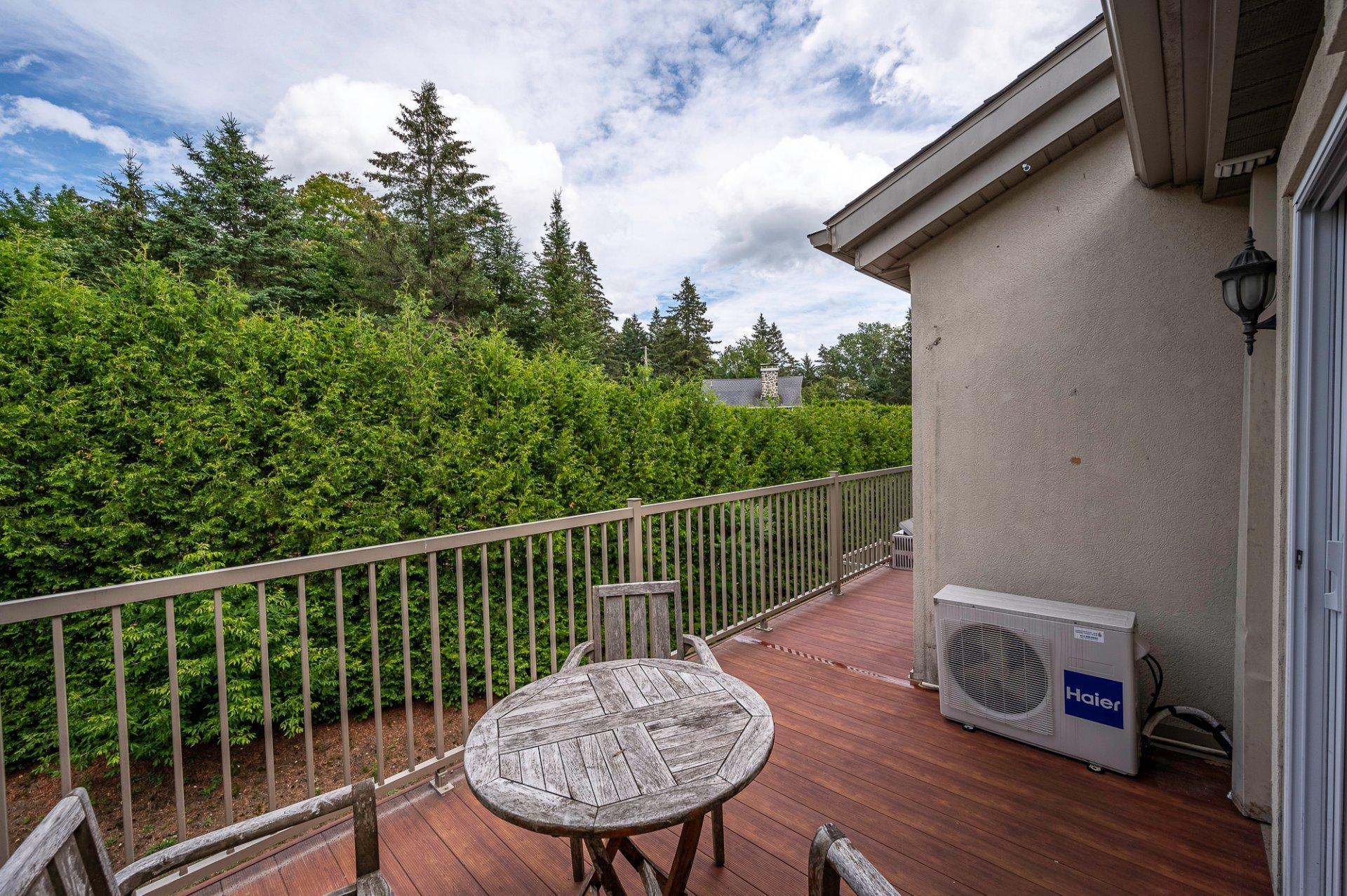 









570


Ch. des Frênes

, 3305,
Piedmont,




QC
J0R1K0


