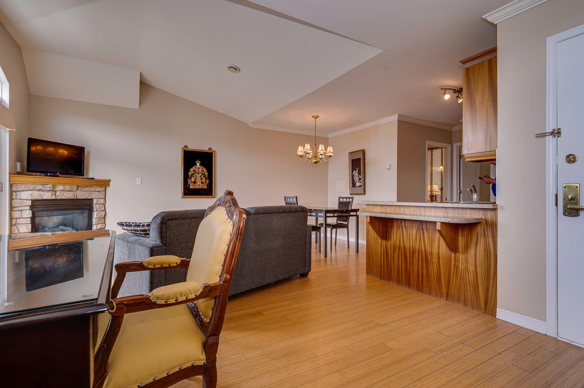 









570


Ch. des Frênes

, 3305,
Piedmont,




QC
J0R1K0

