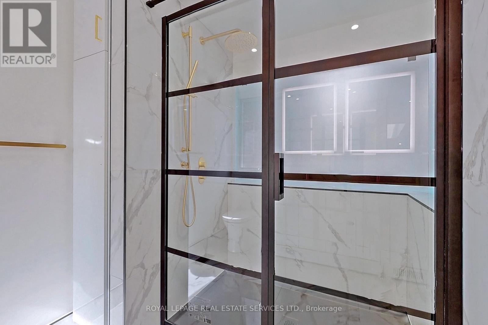 












26A DUNDONALD STREET

,
Toronto,




Ontario
M4Y1K2

