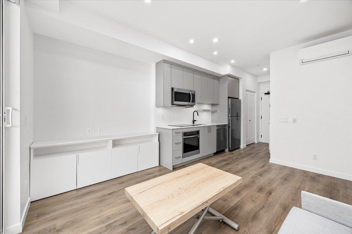 









1274


Devonshire

Avenue, 307,
Kelowna,




BC
V1Y 0M7


