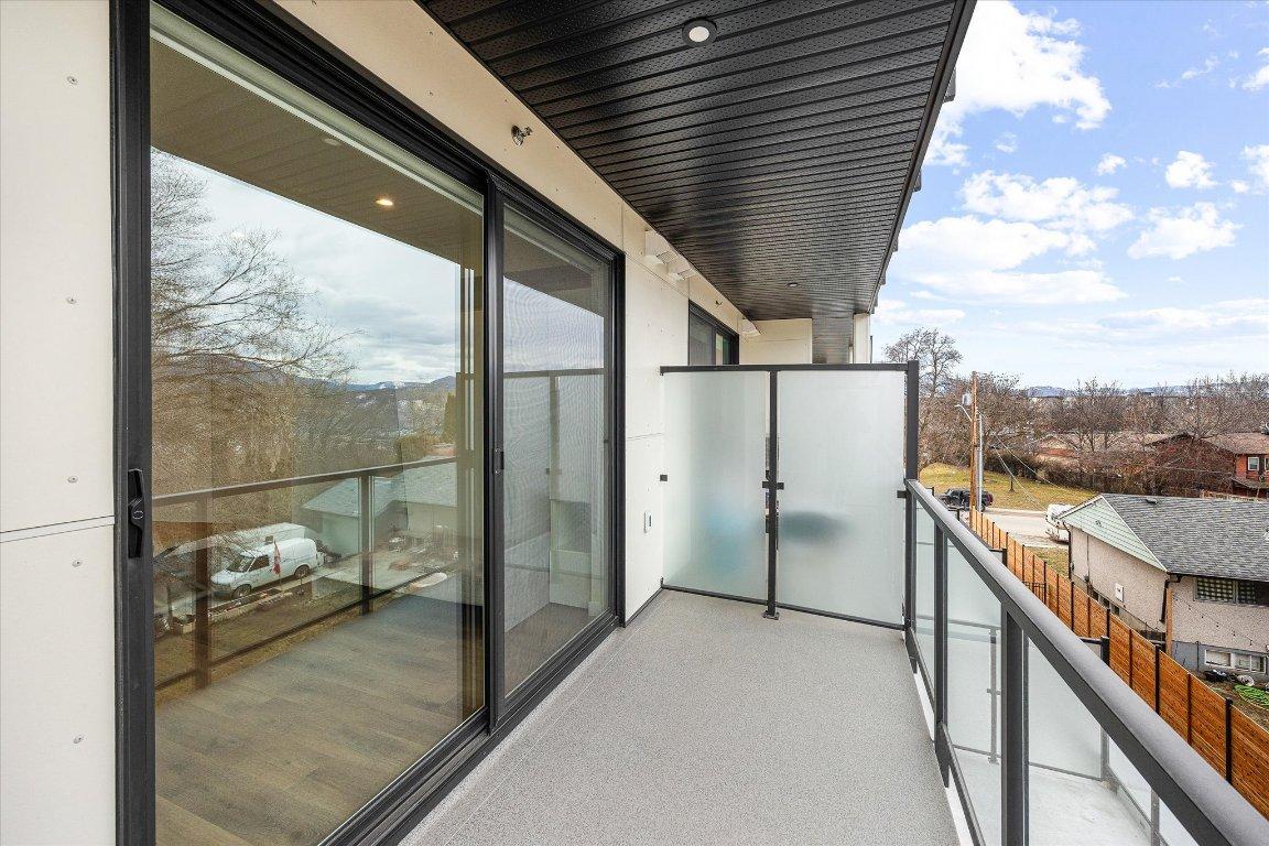









1274


Devonshire

Avenue, 307,
Kelowna,




BC
V1Y 0M7

