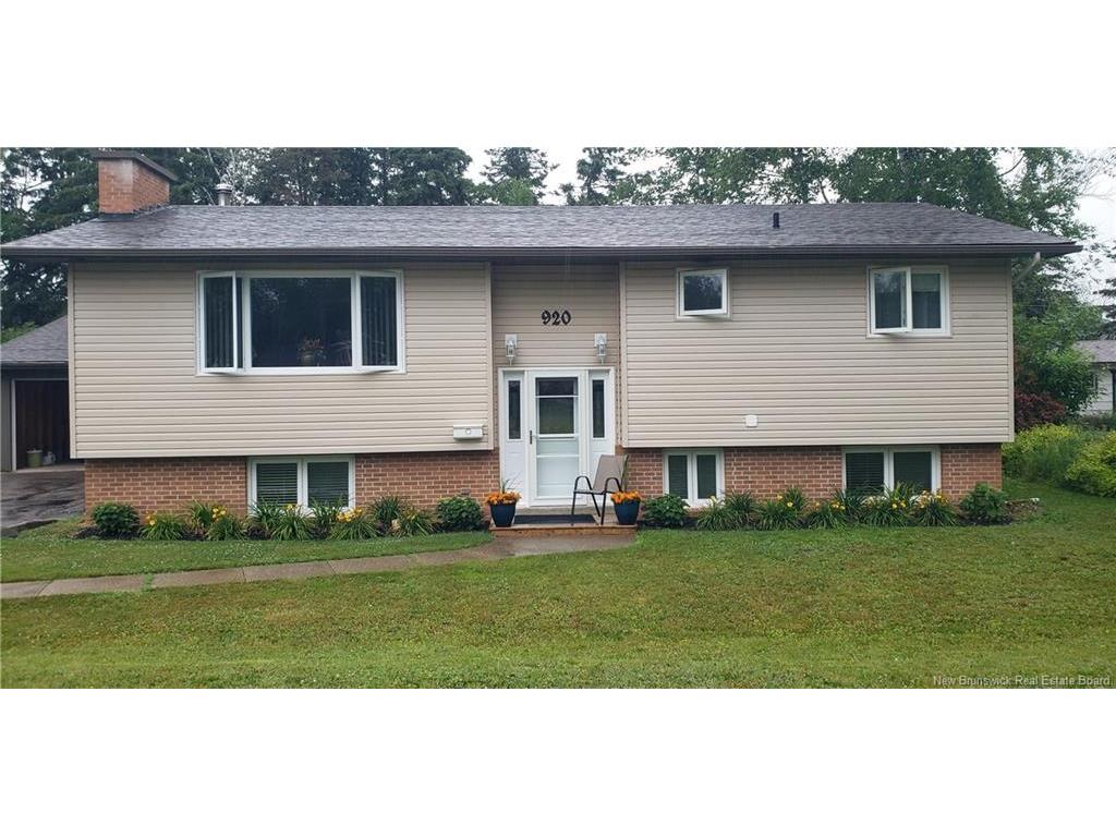 









920


Msgr Godin

CRT,
Bathurst,




NB
E2A 4E6


