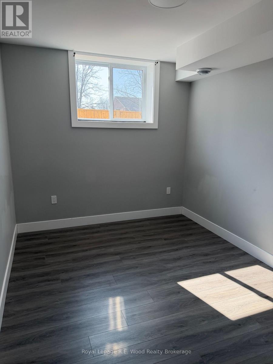 












335 JOHN STREET S

,
Aylmer,




Ontario
N5H2C9

