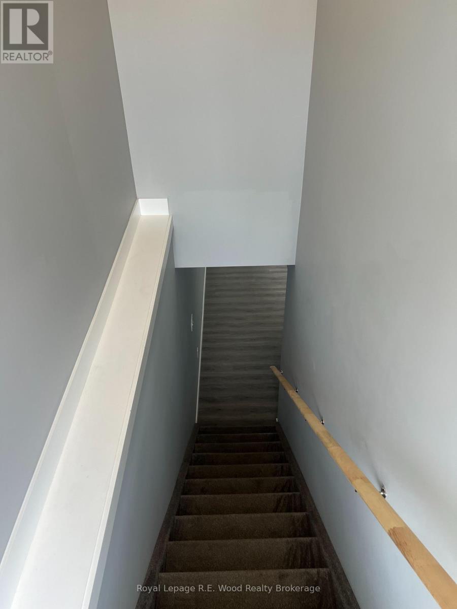 












335 JOHN STREET S

,
Aylmer,




Ontario
N5H2C9

