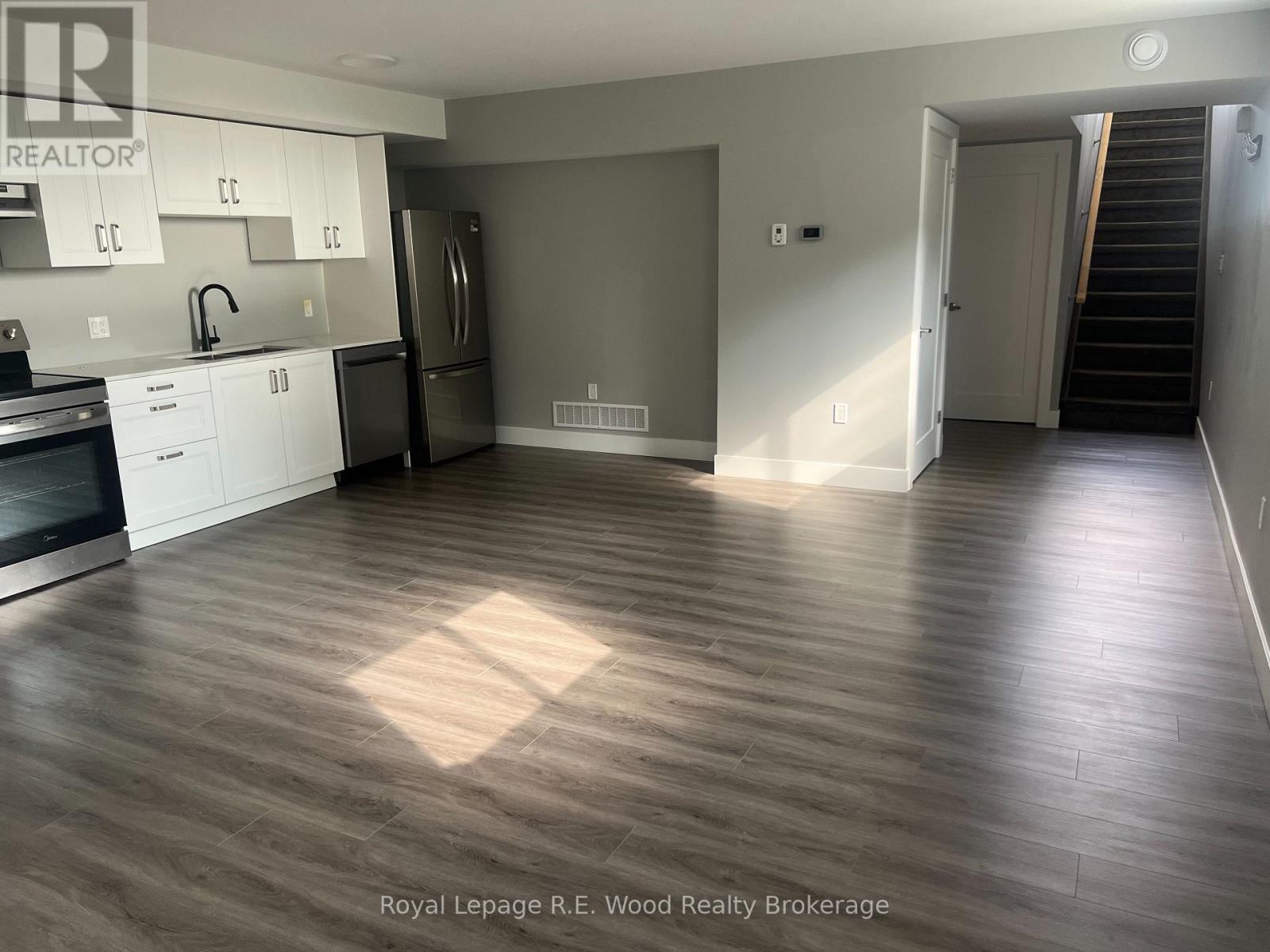 












335 JOHN STREET S

,
Aylmer,




Ontario
N5H2C9

