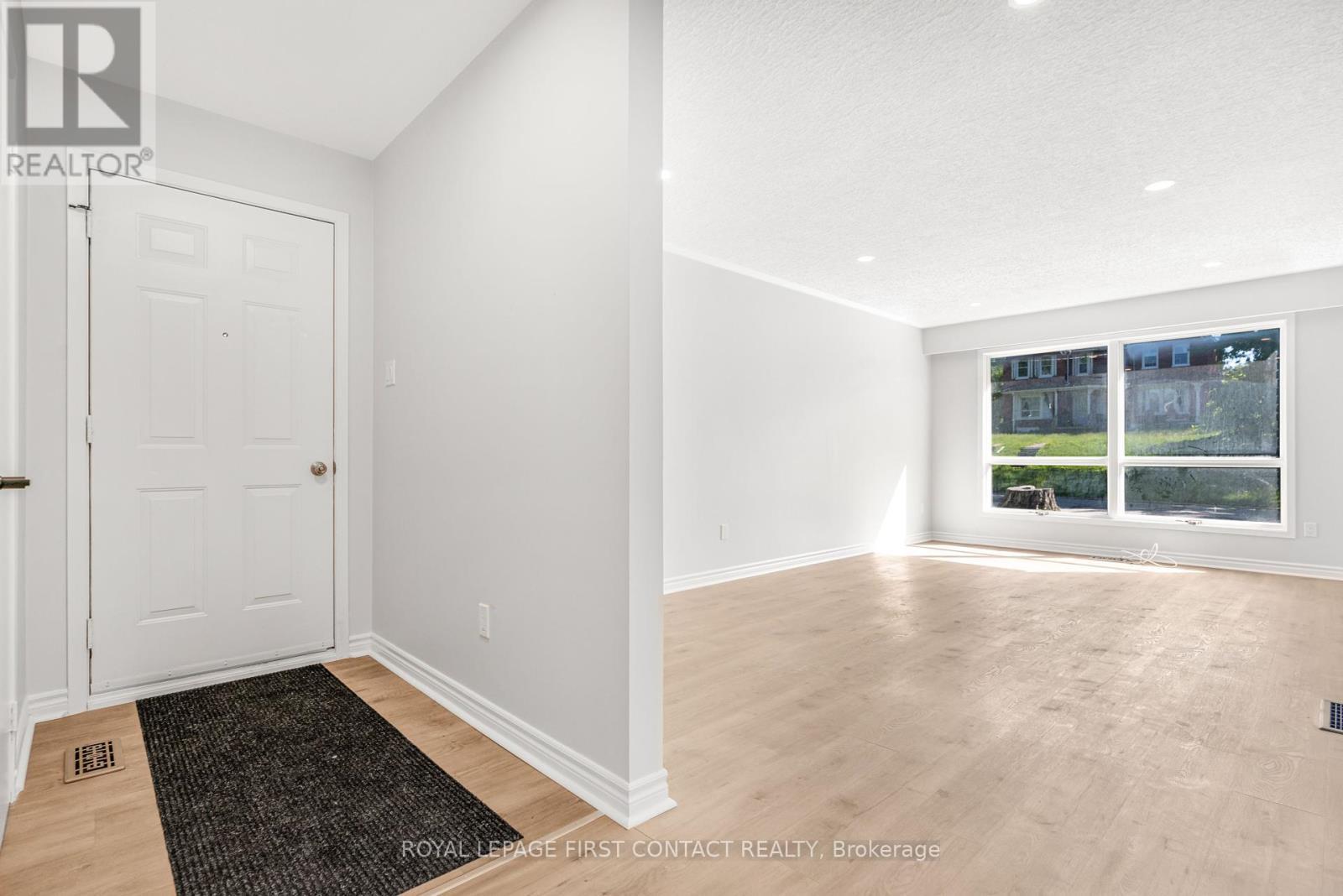 












14-16 PEEL STREET

,
Barrie,




Ontario
L4M3K8

