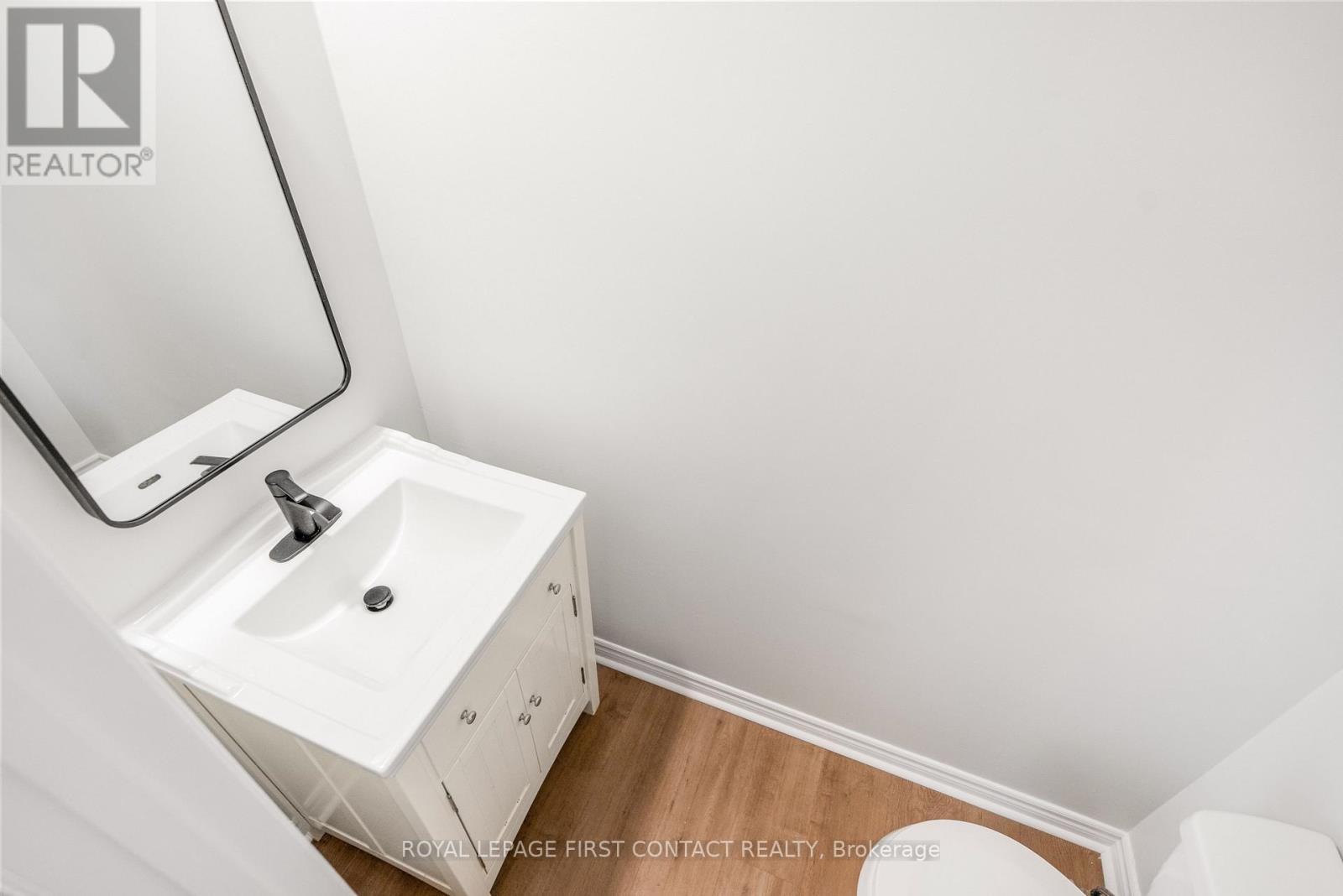 












14-16 PEEL STREET

,
Barrie,




Ontario
L4M3K8

