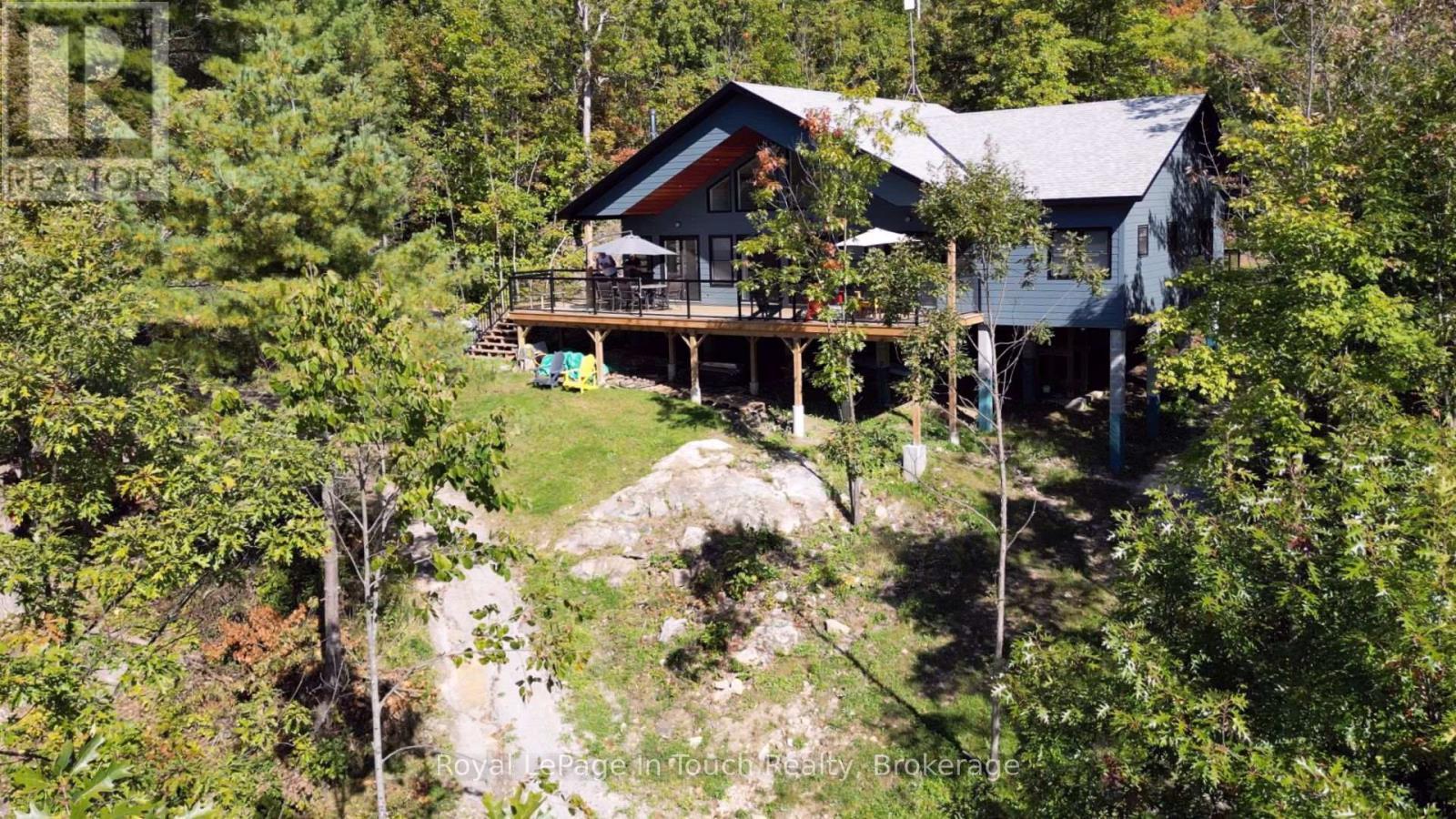 












8814 GEORGIAN BAY SHORE

,
Georgian Bay (Baxter),




Ontario
P0E1E0

