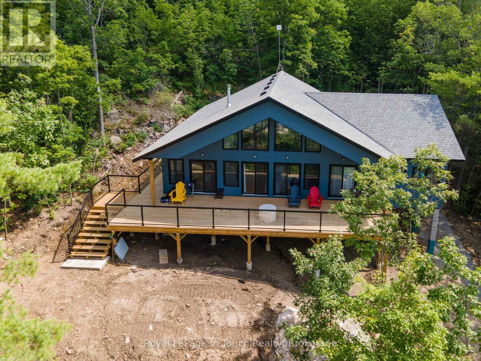 












8814 GEORGIAN BAY SHORE

,
Georgian Bay (Baxter),




Ontario
P0E1E0

