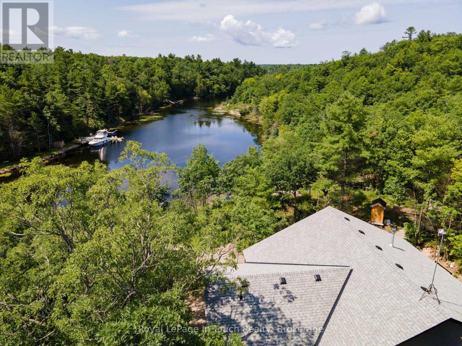 












8814 GEORGIAN BAY SHORE

,
Georgian Bay (Baxter),




Ontario
P0E1E0

