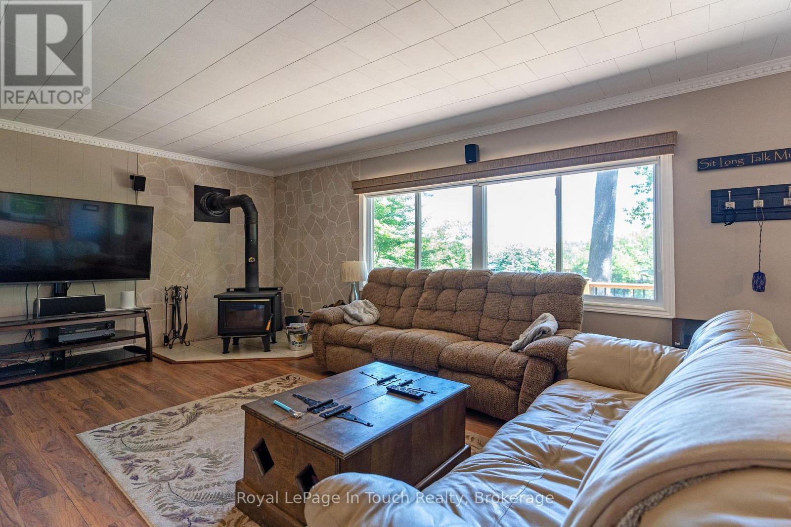 












1346 ISLAND 980

,
Georgian Bay (Baxter),




Ontario
P0E1E0


