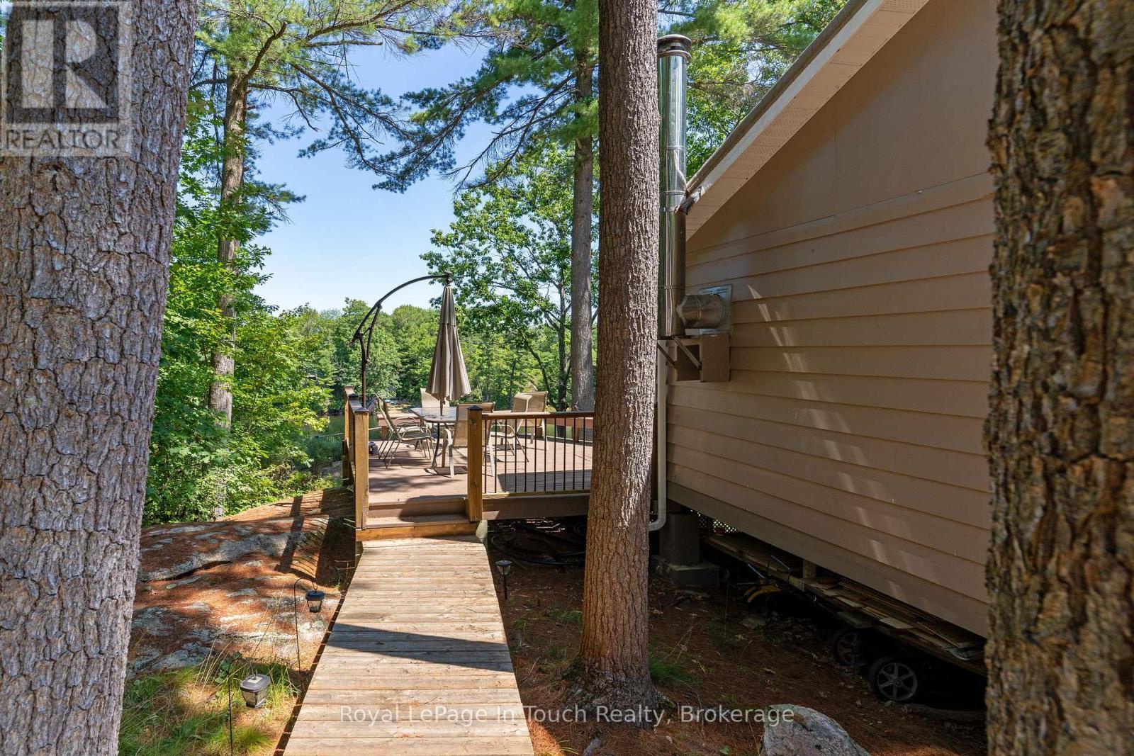 












1346 ISLAND 980

,
Georgian Bay (Baxter),




Ontario
P0E1E0

