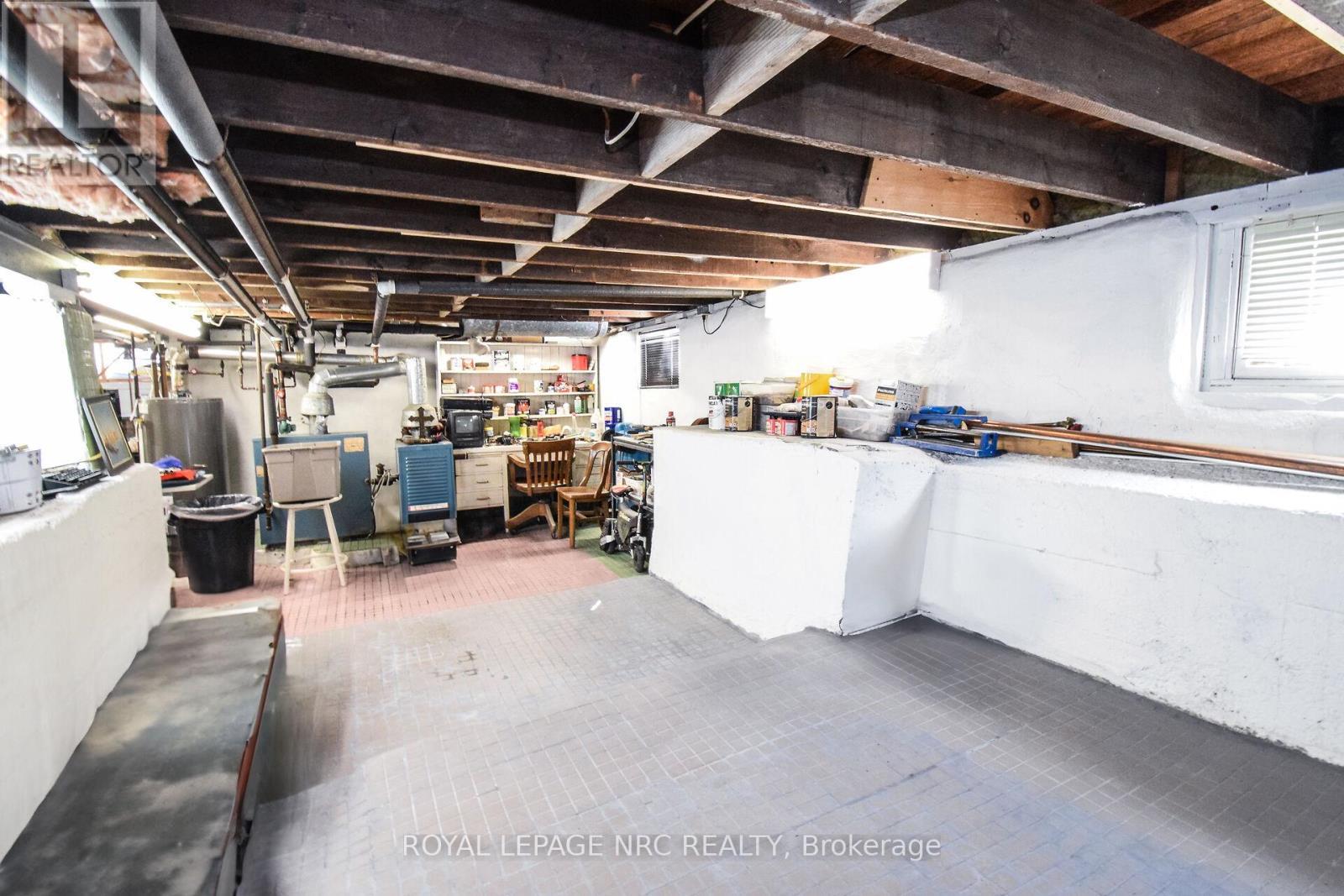 












110 EASTCHESTER AVENUE

,
St. Catharines (E. Chester),




Ontario
L2P2Z1

