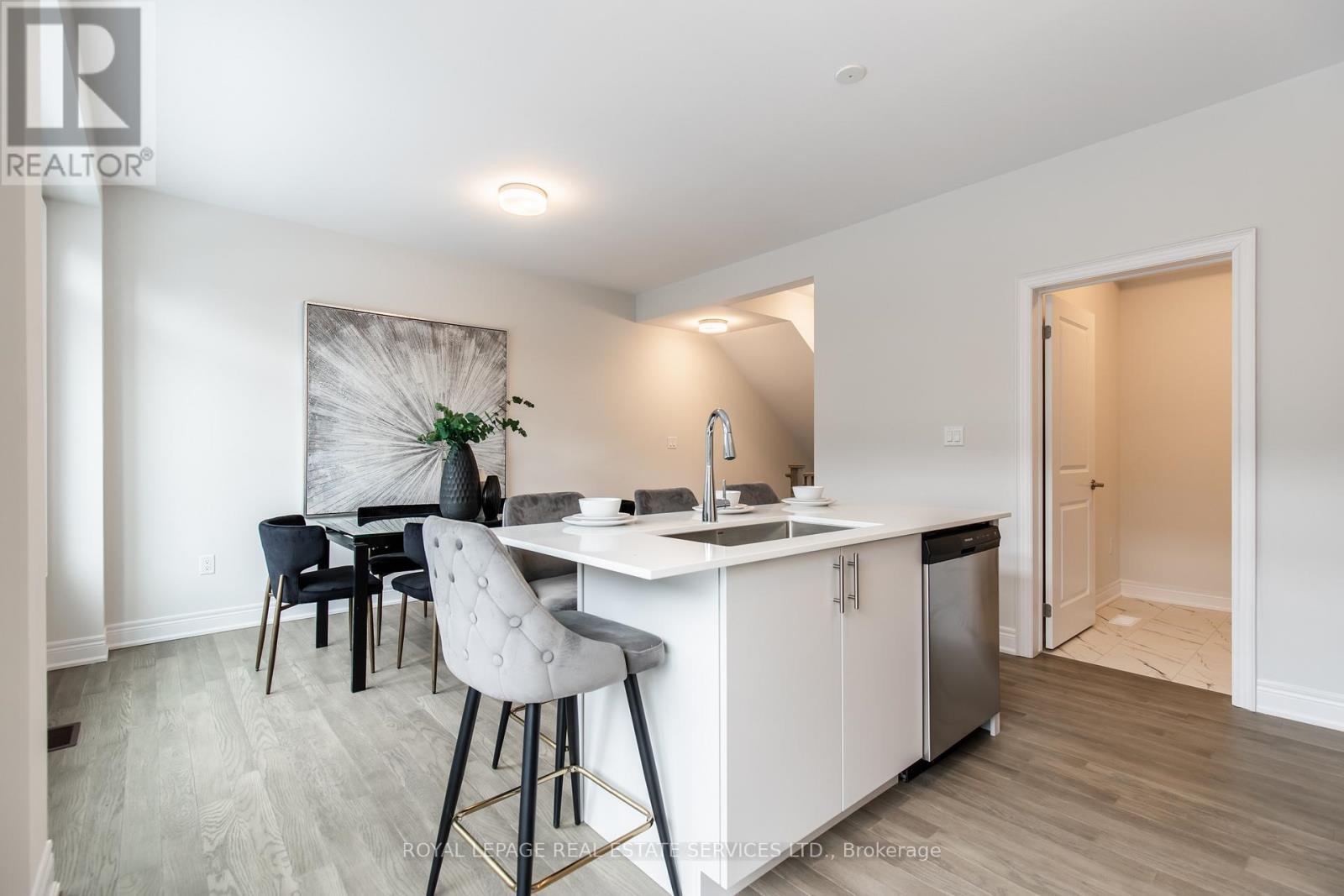 












2733 WESTOAK TRAILS BOULEVARD

,
Oakville,




Ontario
L6M5T1

