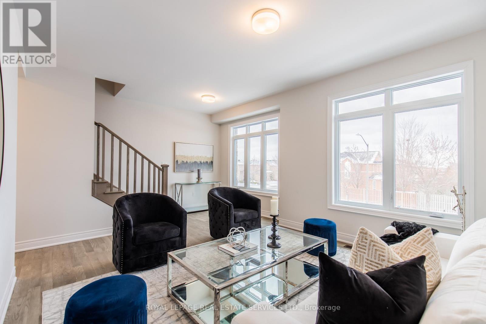 












2733 WESTOAK TRAILS BOULEVARD

,
Oakville,




Ontario
L6M5T1

