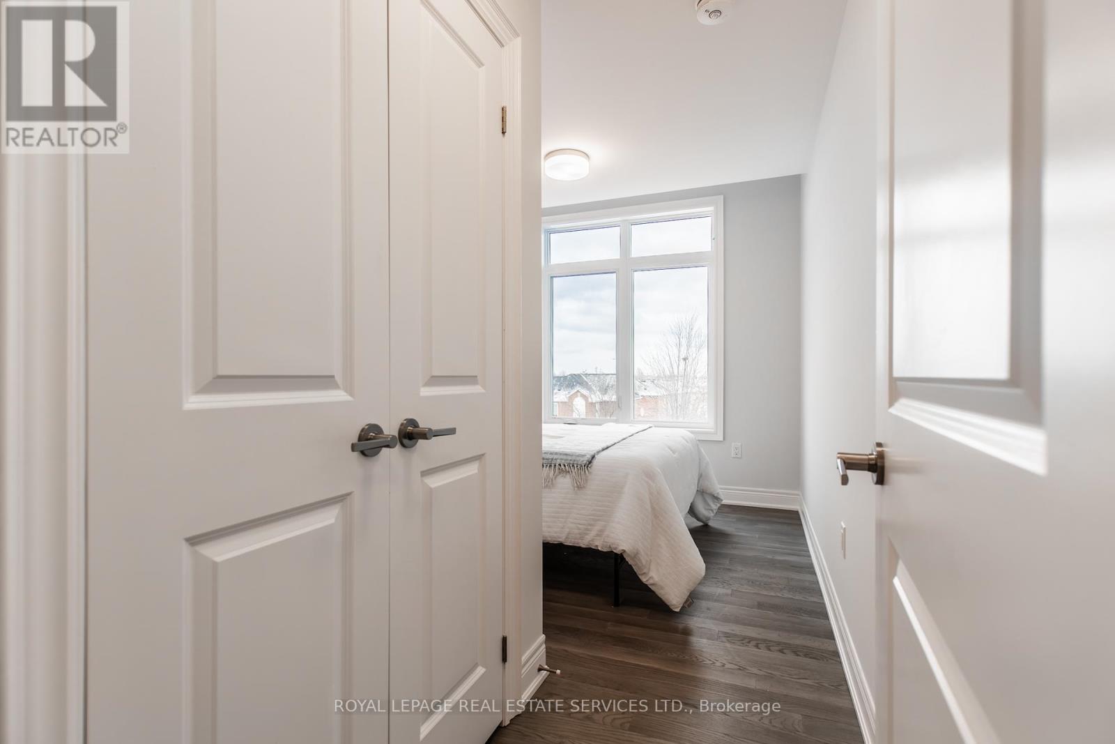 












2733 WESTOAK TRAILS BOULEVARD

,
Oakville,




Ontario
L6M5T1

