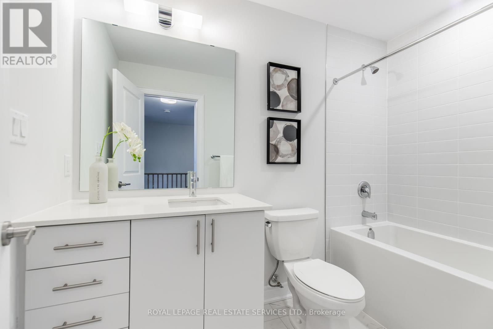 












2733 WESTOAK TRAILS BOULEVARD

,
Oakville,




Ontario
L6M5T1

