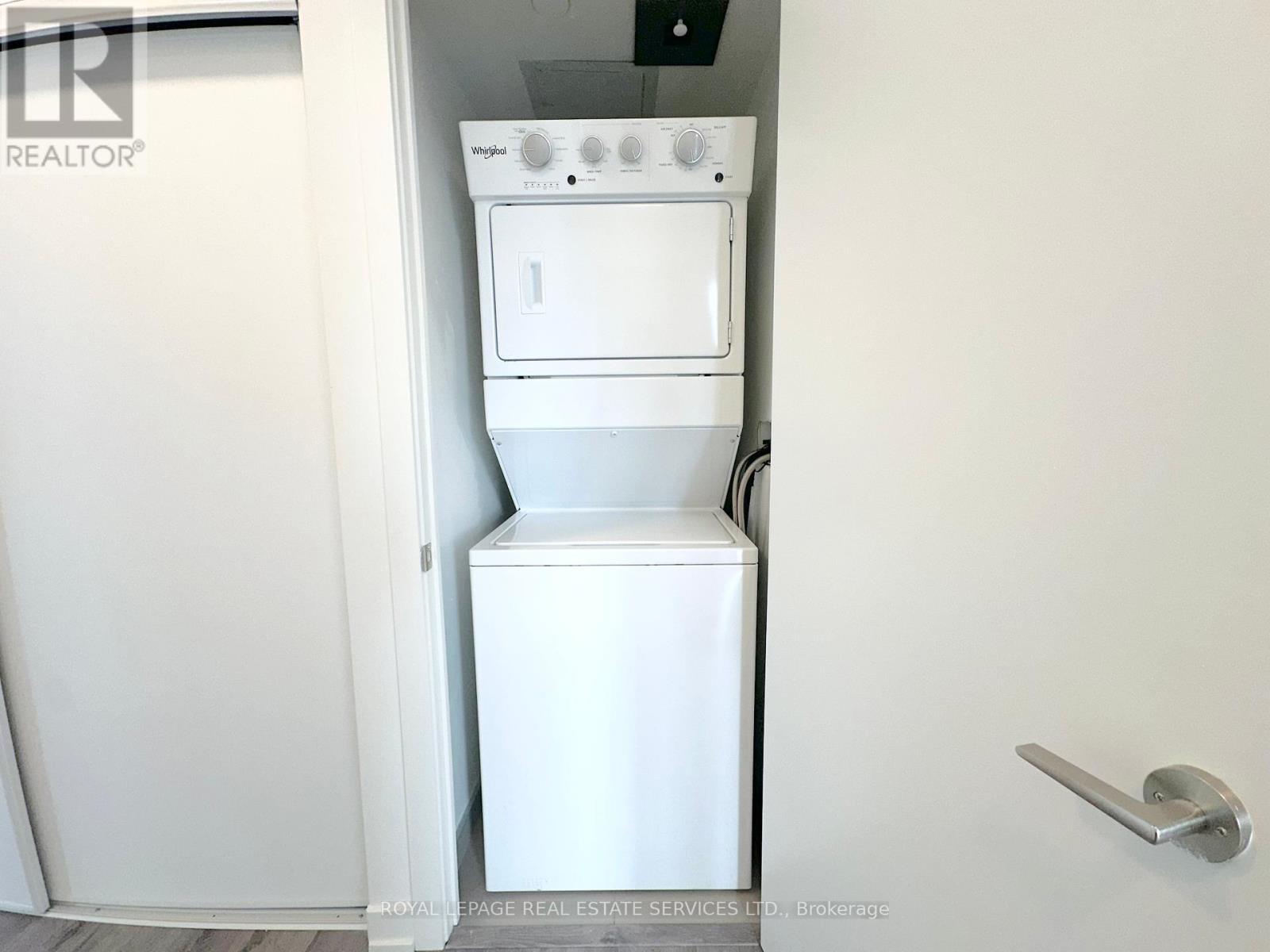 












1201 - 1225 YORK MILLS ROAD

,
Toronto,




Ontario
M3A1Y4

