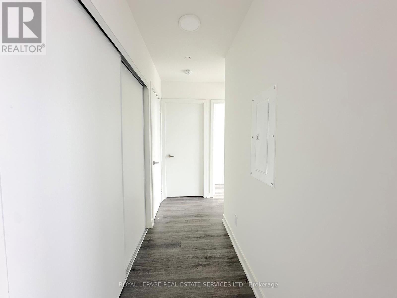 












1201 - 1225 YORK MILLS ROAD

,
Toronto,




Ontario
M3A1Y4

