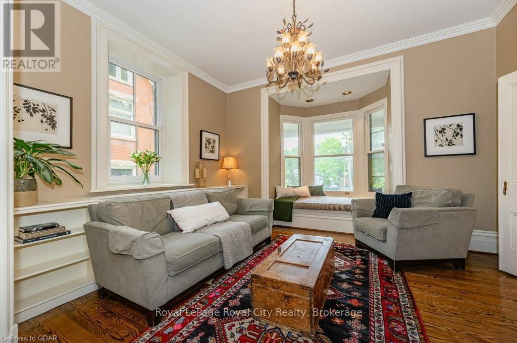 












134 DUBLIN STREET N

,
Guelph (Downtown),




Ontario
N1H4N7

