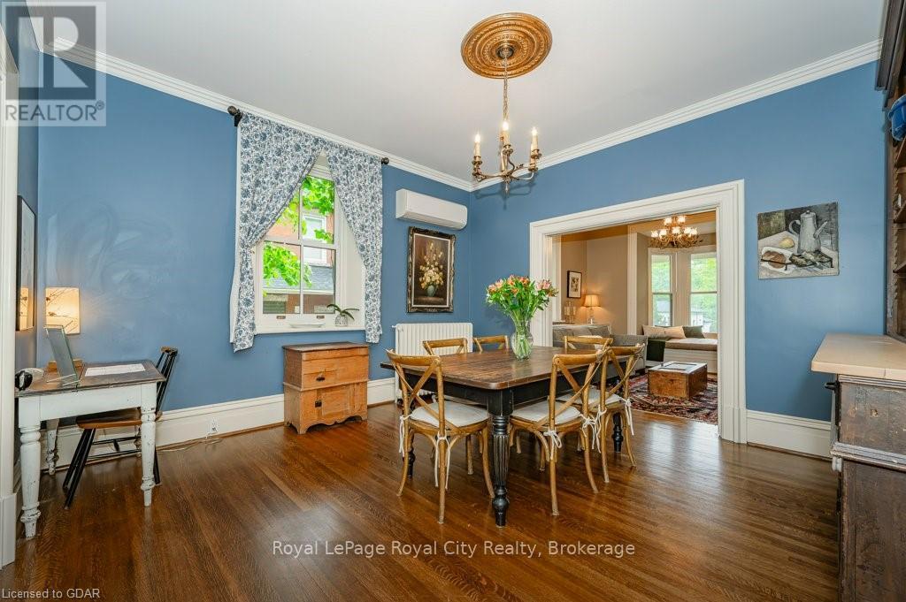 












134 DUBLIN STREET N

,
Guelph (Downtown),




Ontario
N1H4N7

