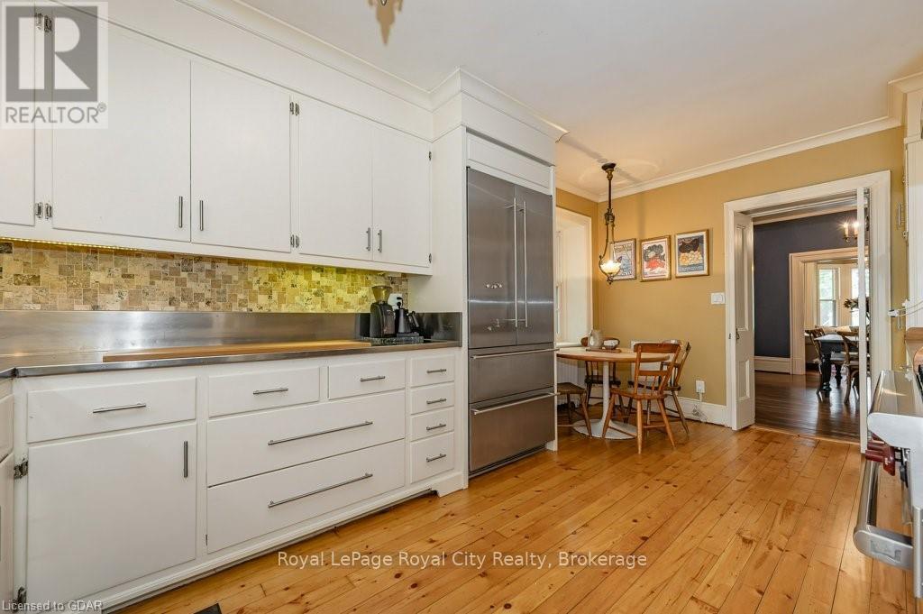 












134 DUBLIN STREET N

,
Guelph (Downtown),




Ontario
N1H4N7

