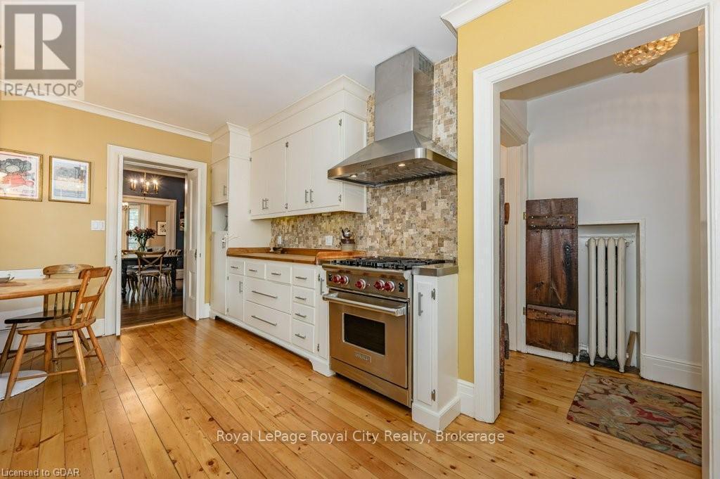 












134 DUBLIN STREET N

,
Guelph (Downtown),




Ontario
N1H4N7

