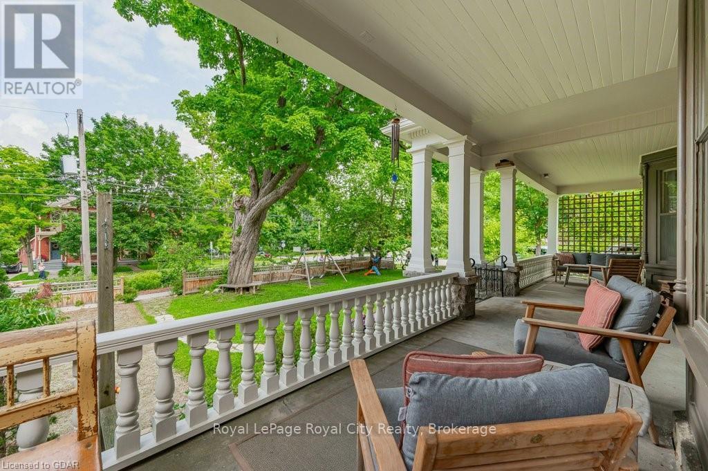 












134 DUBLIN STREET N

,
Guelph (Downtown),




Ontario
N1H4N7

