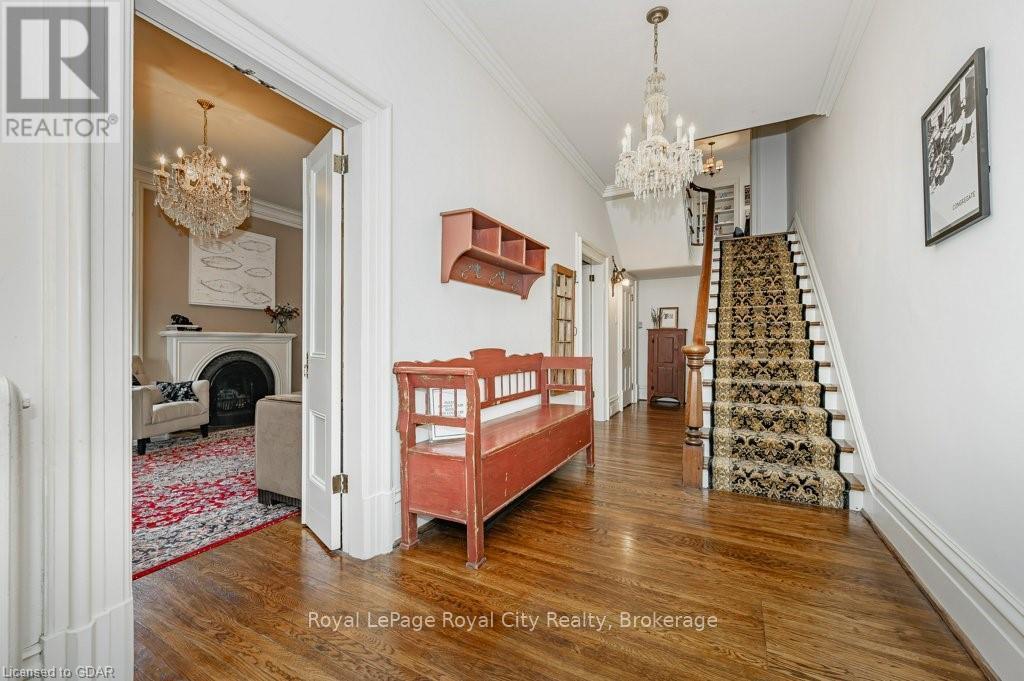 












134 DUBLIN STREET N

,
Guelph (Downtown),




Ontario
N1H4N7

