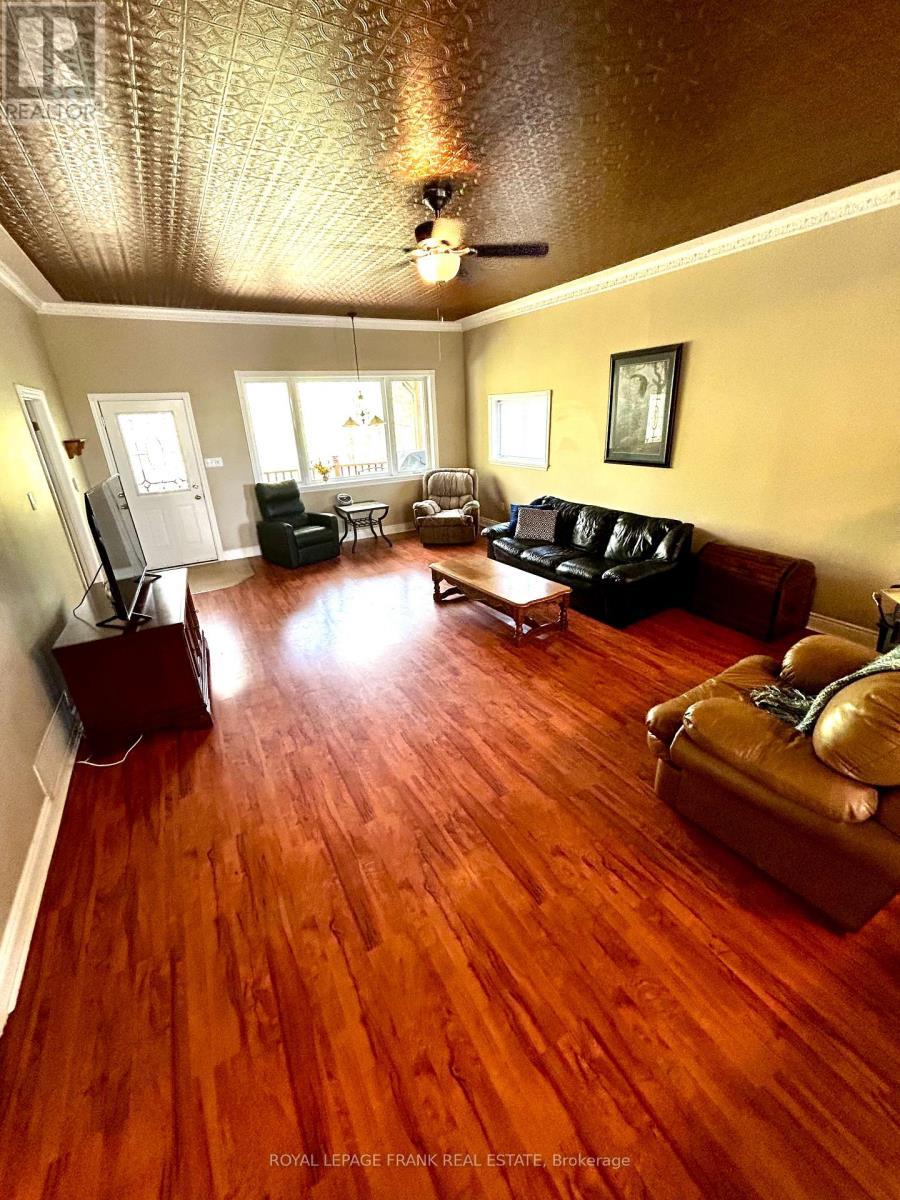 












680 MARBLE POINT ROAD

,
Marmora and Lake (Marmora Ward),




Ontario
K0K2M0

